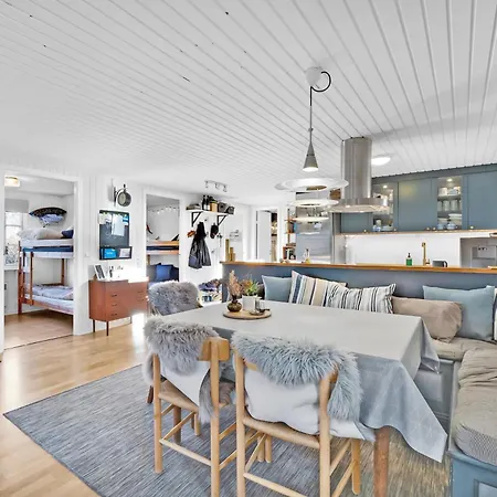 Lovely House In Scenic Thy 펜션 Thyholm